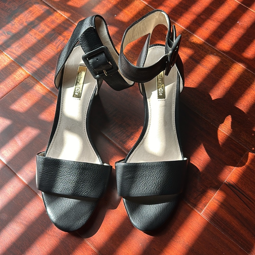 Louise et Cie wedges